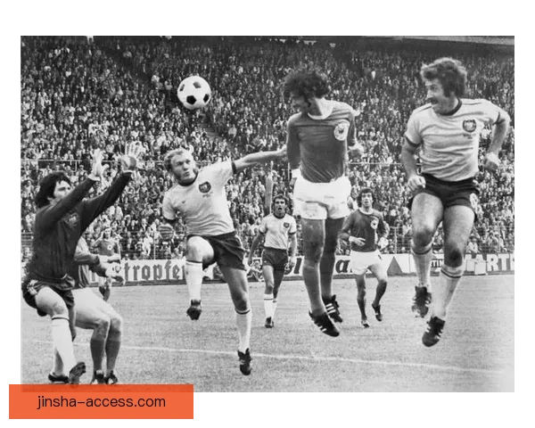 探索世界杯历史：从首届比赛到现代足球盛宴的演变与影响